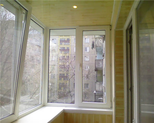 Остекление балкона в панельном доме по цене от производителя Истра